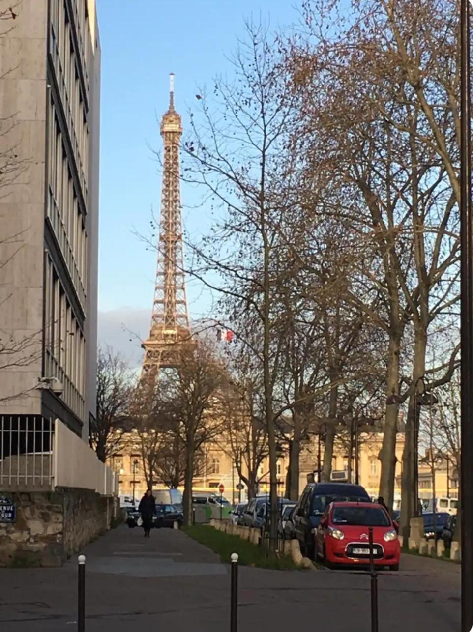 Studio Pour Deux Face A La Tour Eiffel Paris Exterior photo